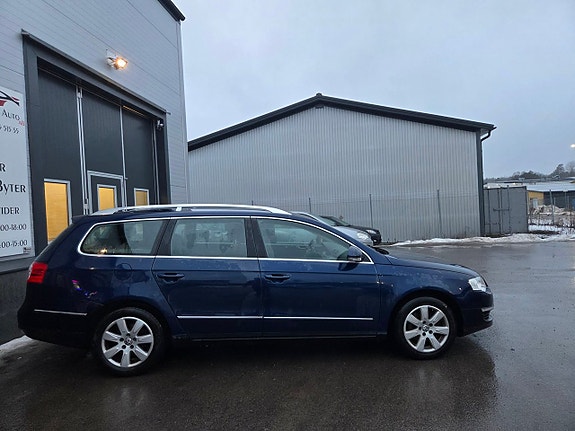 Volkswagen Passat 3 of 12