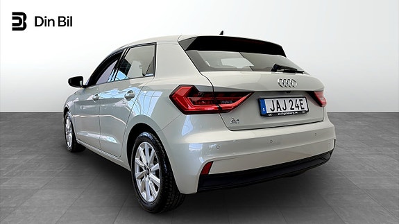 Audi A1 3 of 12