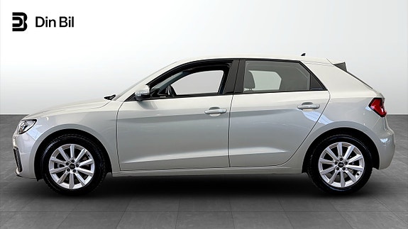 Audi A1 2 of 12