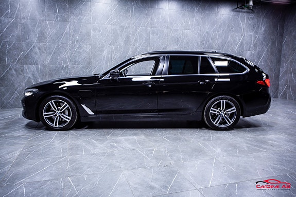 BMW 530e 4 of 29