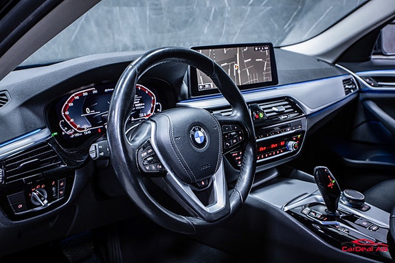 BMW 530e 12 of 29
