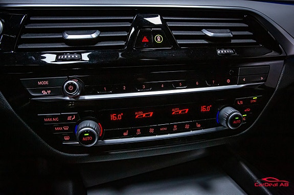 BMW 530e 25 of 29
