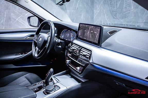 BMW 530e 13 of 29