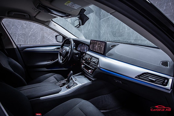 BMW 530e 14 of 29