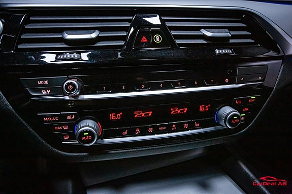 BMW 530e 26 of 29