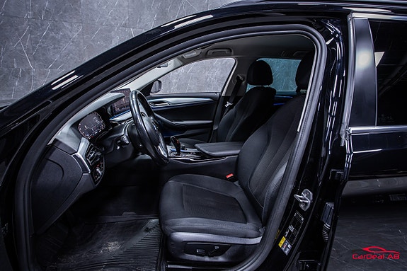 BMW 530e 10 of 29