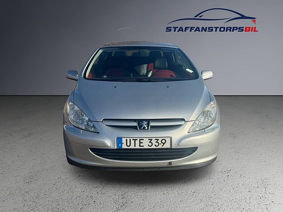 Peugeot 307 2 of 12