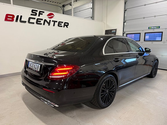Mercedes-Benz E220 d 7 of 17