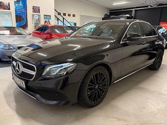 Mercedes-Benz E220 d 4 of 5