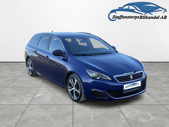 Peugeot 308 3 of 5