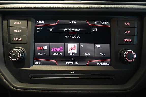 Seat Arona 17 of 19