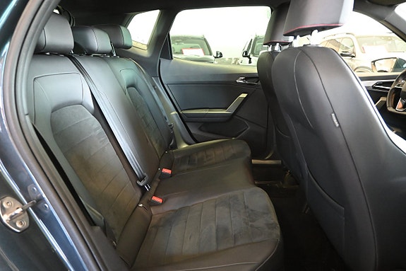 Seat Arona 14 of 19