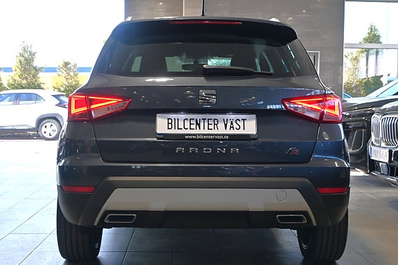 Seat Arona 4 of 19