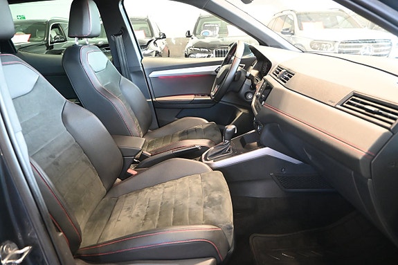 Seat Arona 11 of 19
