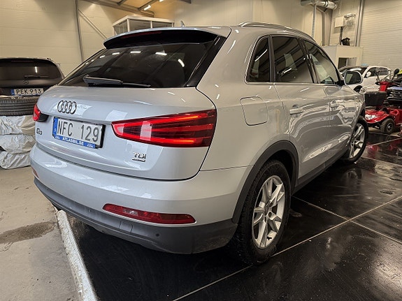 Audi Q3 10 of 30