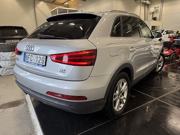 Audi Q3 9 of 30