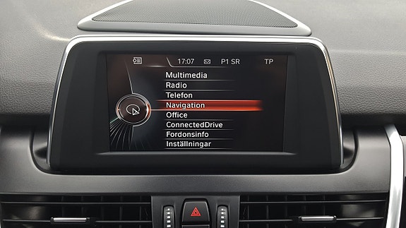 BMW 218d 17 of 23