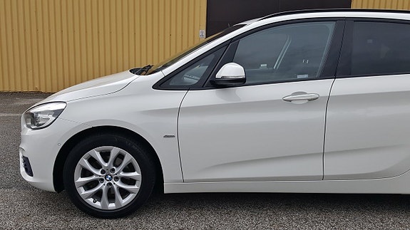 BMW 218d 23 of 23