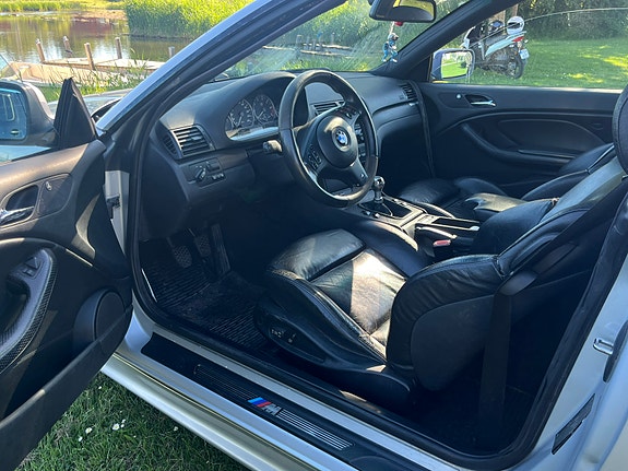 BMW 330Ci 4 of 7