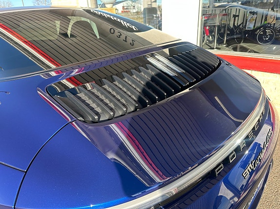 Porsche 911 Targa 4 GTS 22 of 29