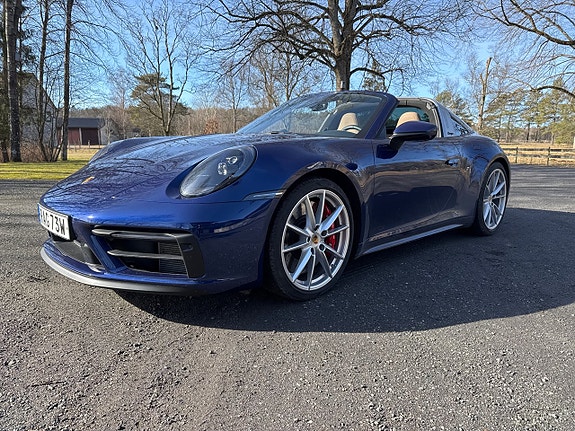 Porsche 911 Targa 4 GTS 18 of 29