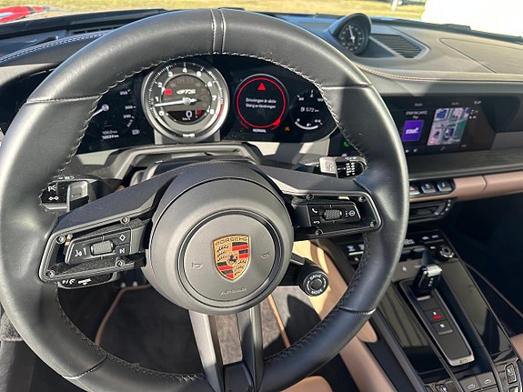 Porsche 911 Targa 4 GTS 5 of 5