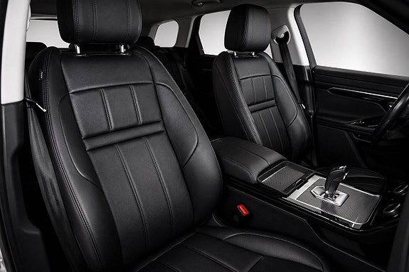 Land Rover Range Rover Evoque 13 of 24