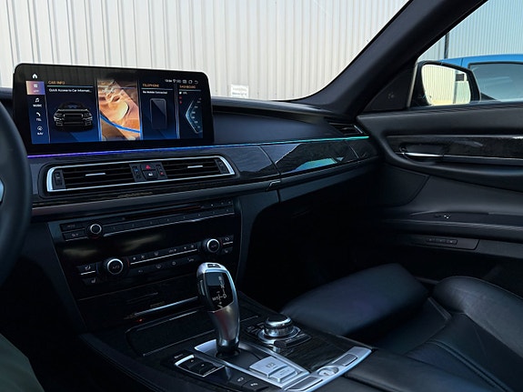 BMW 730 21 of 28