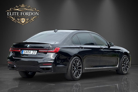 BMW 730 3 of 5