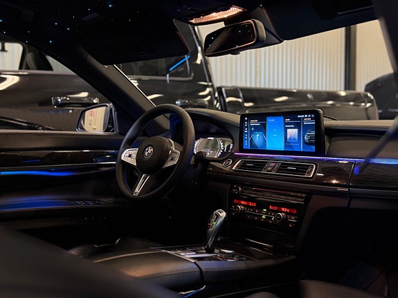 BMW 730 15 of 28