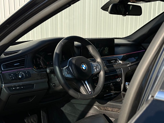 BMW 730 22 of 28