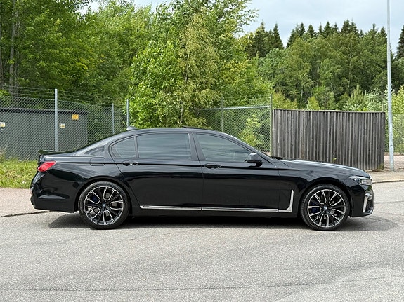 BMW 730 12 of 28