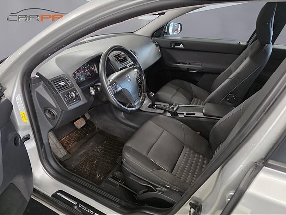 Volvo V50 9 of 13