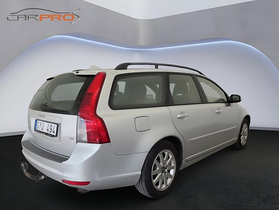 Volvo V50 6 of 13
