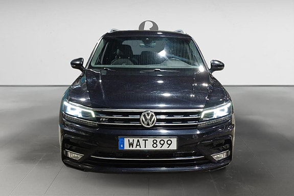 Volkswagen Tiguan 10 of 14