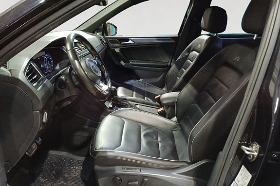 Volkswagen Tiguan 3 of 14