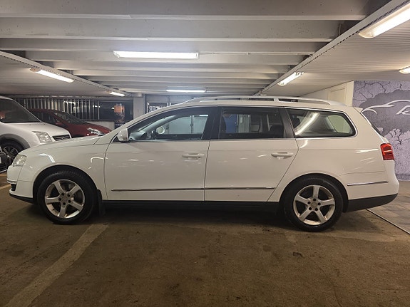 Volkswagen Passat 8 of 16
