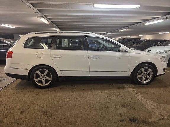 Volkswagen Passat 7 of 16