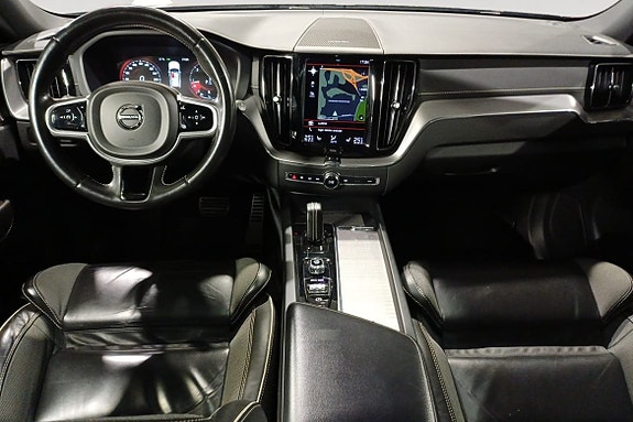 Volvo XC60 11 of 17