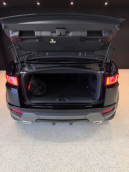 Land Rover Range Rover Evoque 9 of 17