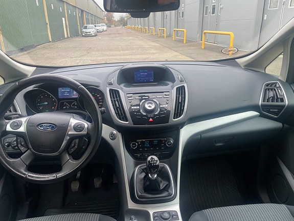 Ford Grand C-MAX 9 of 16
