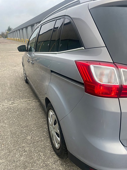 Ford Grand C-MAX 4 of 5