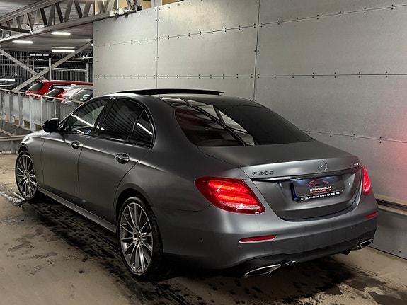 Mercedes-Benz E400 7 of 30