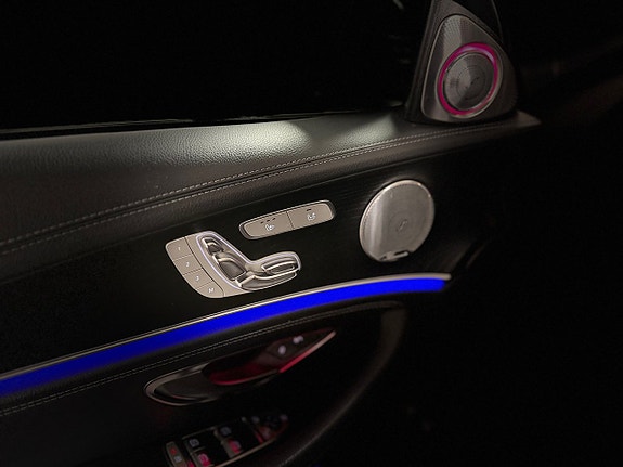 Mercedes-Benz E400 18 of 30