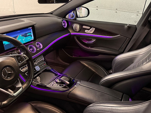 Mercedes-Benz E400 11 of 30