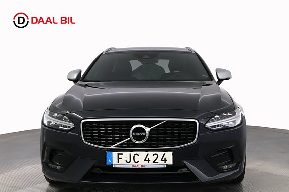 Volvo V90 2 of 5