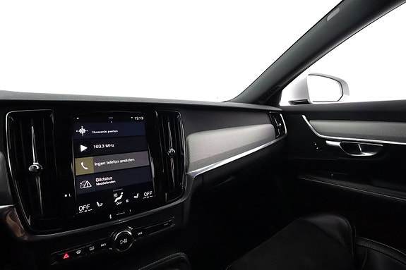 Volvo V90 22 of 26