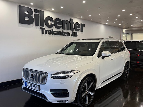Volvo XC90 2 of 5