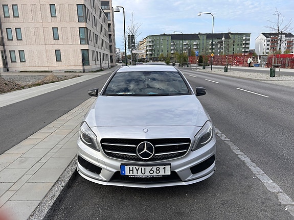 Mercedes-Benz A180 4 of 4