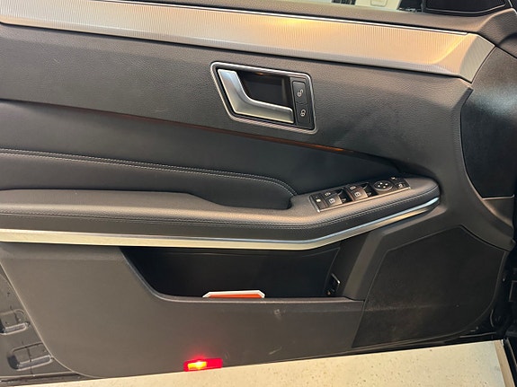 Mercedes-Benz E220 18 of 25